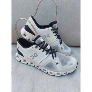 On Cloud X 3 Womens Size 7.5 White Sneakers Lace Up Running Low Top